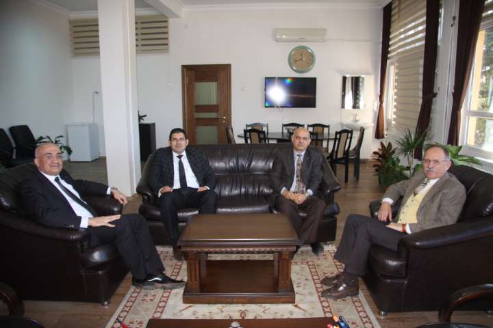 Celal Bayar, Demirci Eğitim Fakültesine Yeni Kütüphane