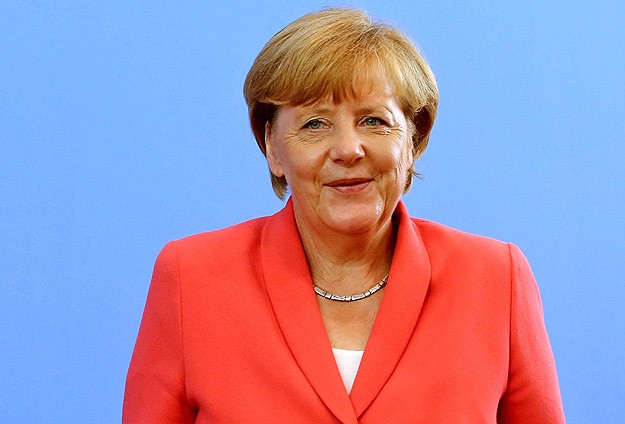 Merkel'den Sığınmacılar Konusunda Türkiye'ye Övgü