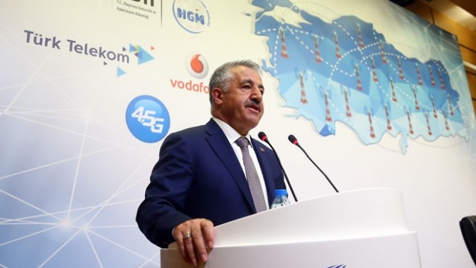 Bakan Arslan'dan Türk Telekom Açıklaması