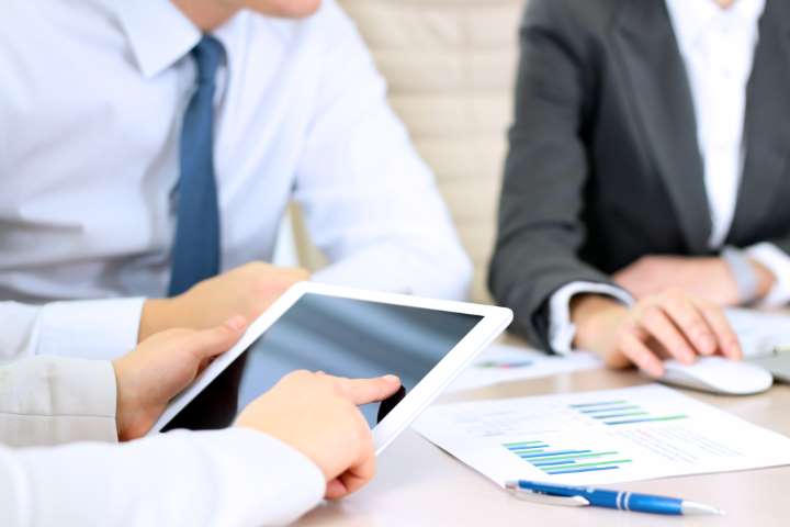 2017’nin “En Beğenilen Hisseler” Listesi Yatırımcılara Işık Tutuyor