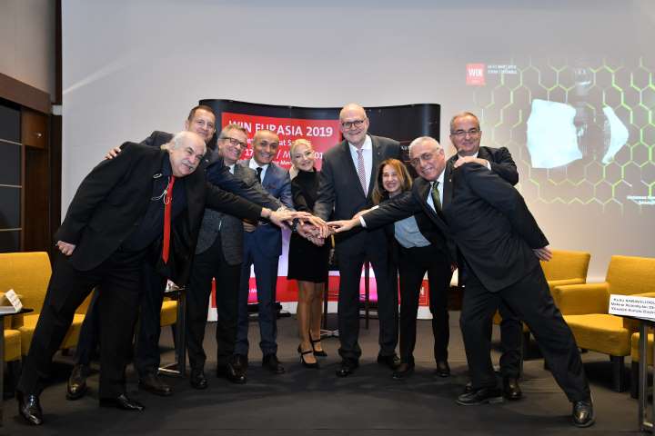 Uluslararası Ticarete Yön Veren Birlikler Türk Makinelerini Anlattı