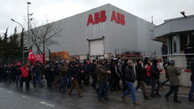 Metal-İş Grevi 2 Ay Ertelendi