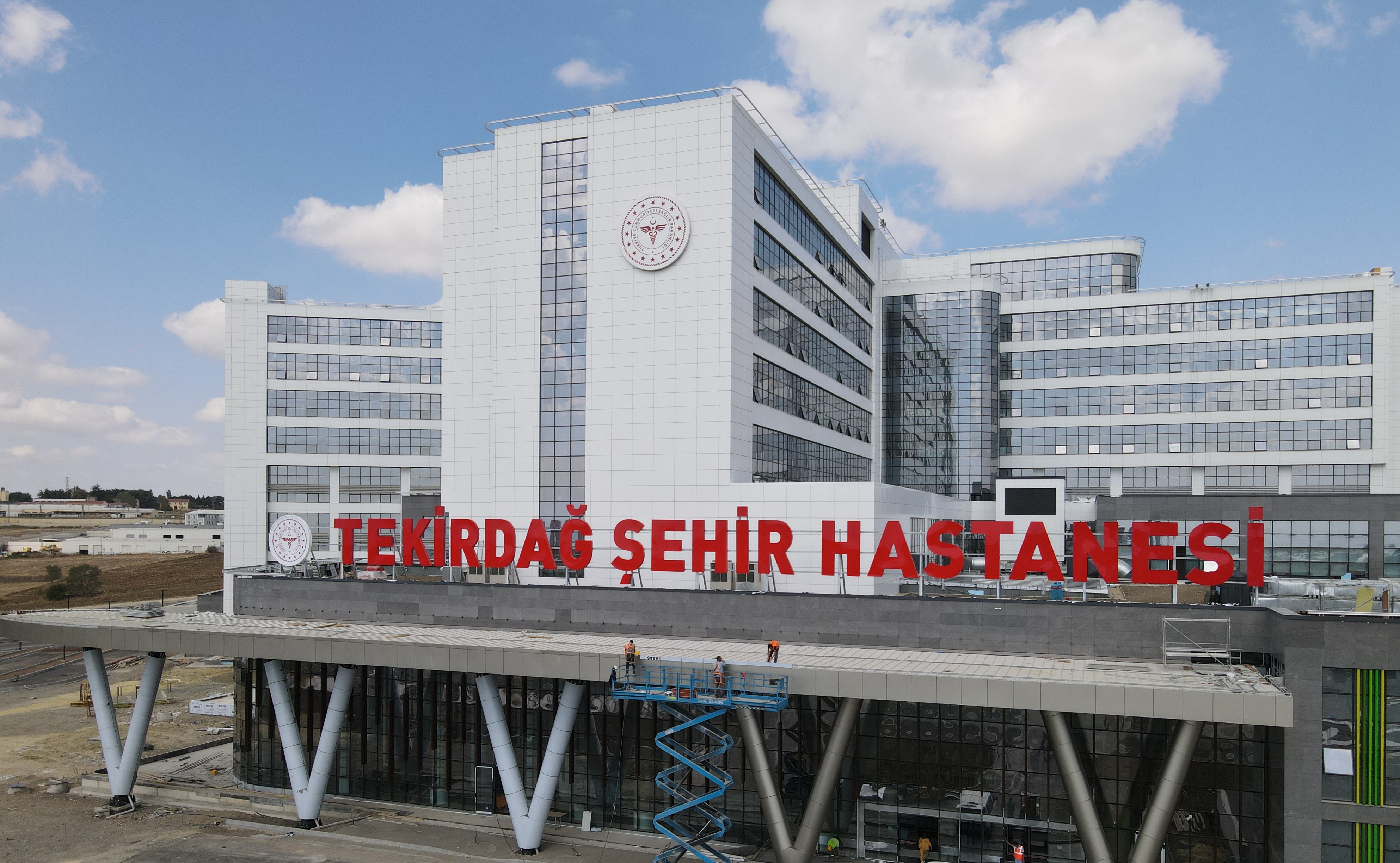 486 yataklı Tekirdağ Şehir Hastanesi hizmete girmek için gün sayıyor