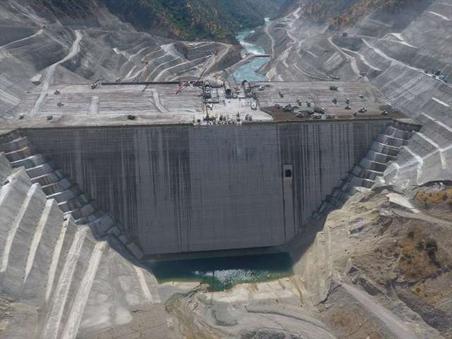 Avrupa'nın En Büyük Barajı İçin Geri Sayım Sürüyor