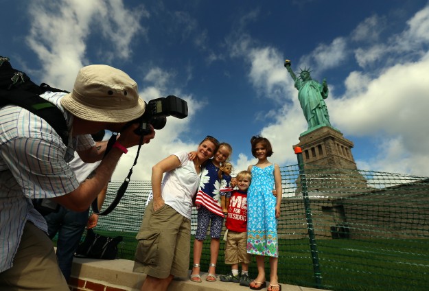 Özgürlük Anıtı 8 Ay Sonra Ziyarete Açıldı
