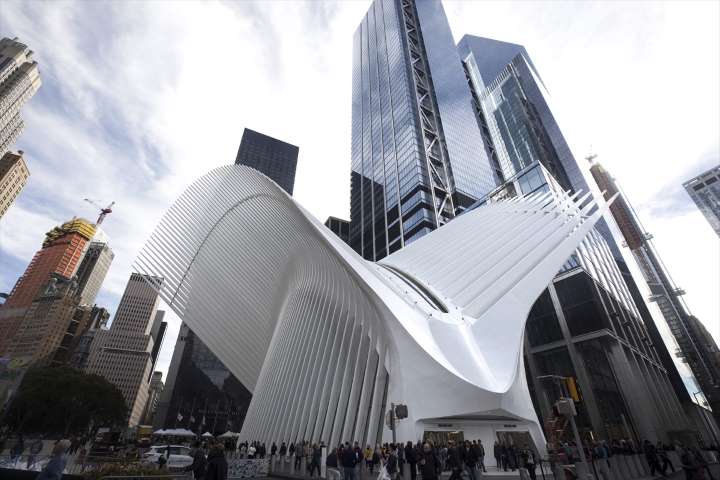 Mimarisiyle Şaşırtan Binalar