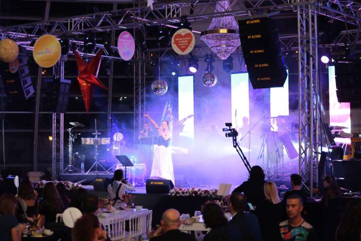 Ak-Kim, 40. Yılını Çalışanlarıyla Birlikte Kutladı