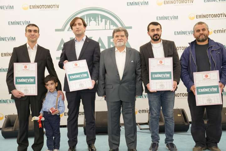 Eminevim 100 Aileye Tapularını Dağıttı!