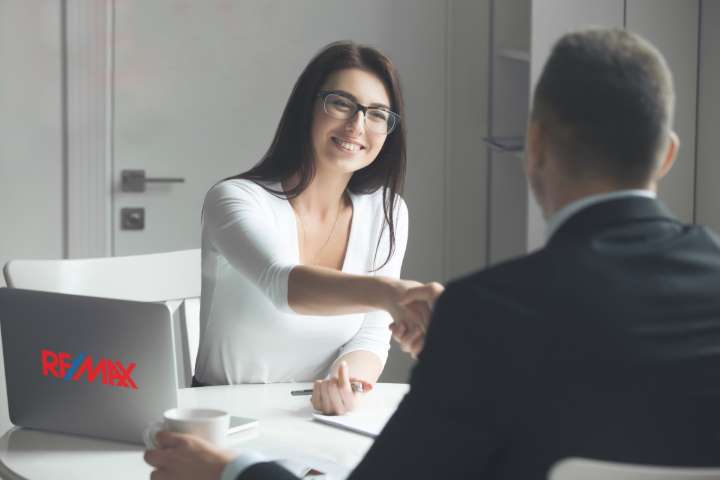 Gayrimenkul Danışmanlığında Başarının Sırları Bu Seminerde