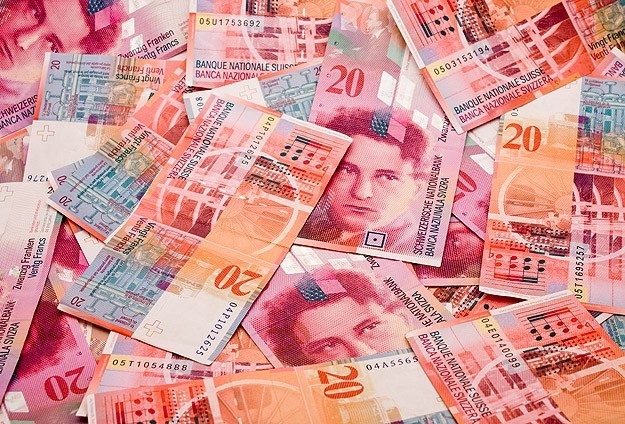 Avro İle Dolar Konuşuldu, İsviçre Frangı Kazandırdı
