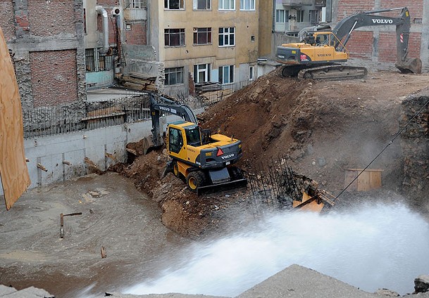 Binasına Yaptırmayana Ceza Yolda