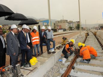  Raylar Kentin Doğusuyla Buluşmaya Başladı