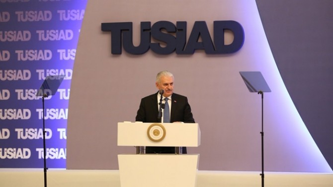 “2018'de Büyüme Aynen Devam Edecek”