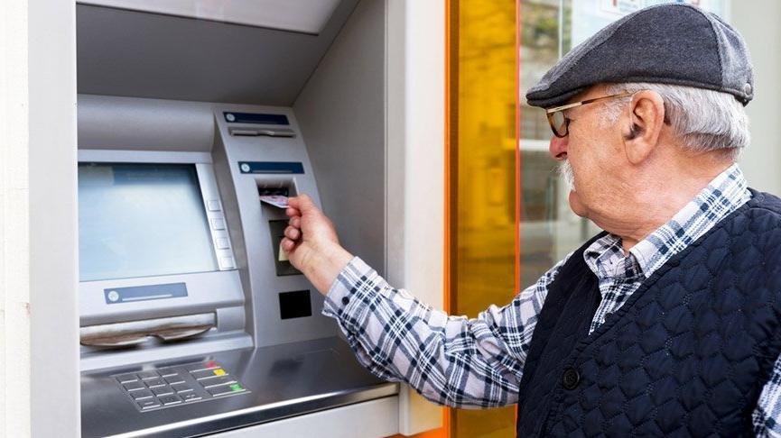 Emekli İkramiyeleri Ödenmeye Başlandı