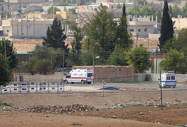 Yaralılar Kobani'den Türkiye'ye Taşınıyor