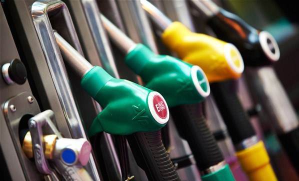 Akaryakıtta Büyük İndirim Bekleniyor