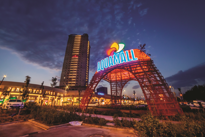 Aqua Mall’a Yoğun İlgi Devam Ediyor
