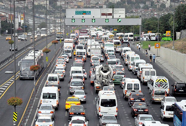 Trafikteki Motorlu Taşıt Sayısı Arttı