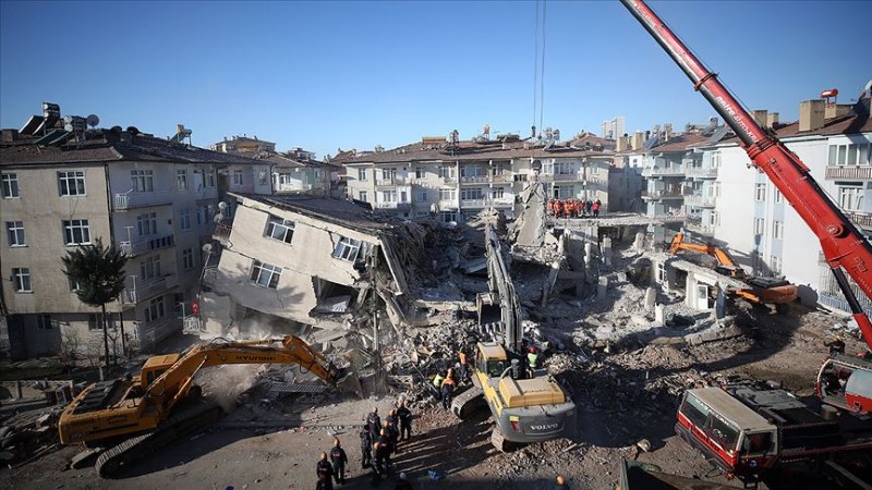 Elazığ Depremindeki Can Kaybı 41'e Yükseldi
