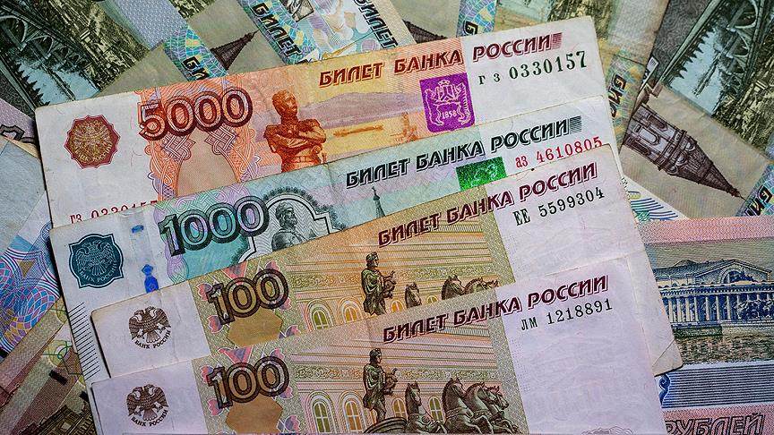 Rus Rublesindeki Değer Kaybının Sürmesi Bekleniyor