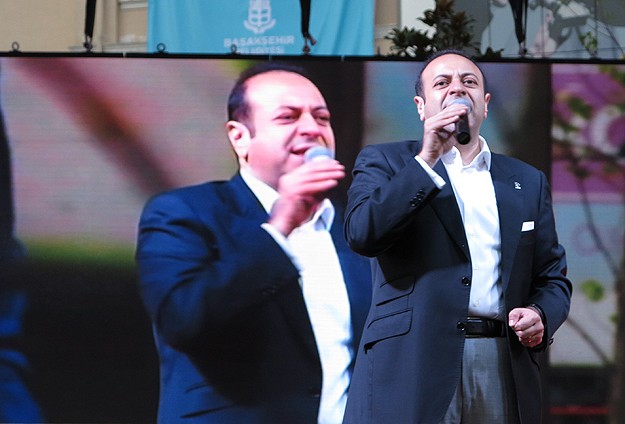 Demokrasimizi Kimseye Yedirtmemeliyiz